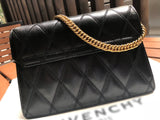 H-bag Givenchy MEDIUM GV3 BAG IN QUILTED LEATHER 21×14×7cm NO.G3A