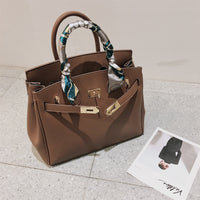 L-package 30-24-15cm Women's Padlock Handbags With Gold Hardware On Clearance whit Silk ribbon