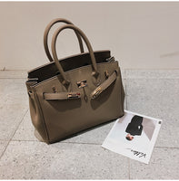 L-package 30-24-15cm Women's Padlock Handbags With Gold Hardware On Clearance whit Silk ribbon