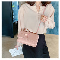 L-package 22-14-10cm Women Purse Clutch Small Crossbody Shoulder Bag with Chain Strap