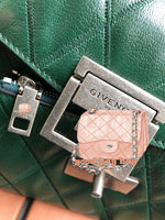 H-bag Givenchy MEDIUM GV3 BAG IN QUILTED LEATHER 21×14×7cm NO.G3A