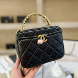 M-Handbag 19-15cm Small Vanity Case Fashion Ladies Shoulder Bag Shoulder Bag Bucket Bag Lambskin Shiny Crumpled Calfskin Gold-Tone Metal Cosmetic bag Small Square Box Bag Iady Chain Shoulder Messenger Bag