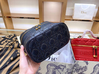 M-Handbag SMALL DIORRTRAVEL VANITY CASE 25-15-14cm Female Brand Profession Makeup Case Fashion Beautician Cosmetics Organizer Storage Box Nail Tool Suitcase For Women Make Up Bag