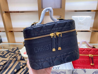 M-Handbag SMALL DIORRTRAVEL VANITY CASE 25-15-14cm Female Brand Profession Makeup Case Fashion Beautician Cosmetics Organizer Storage Box Nail Tool Suitcase For Women Make Up Bag