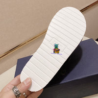 S-shoe Dior Summer Beach Flip Flops Men Shoes New Arrival Non-slip Beach Slipper For Men Large Size Breathable Flats Slipper Men Shoes Women Slippers High Quality Beach Sandals Non-slip Casual Flip Flop Slippers Black Slippers