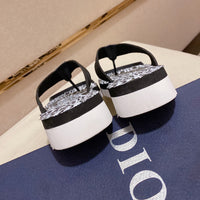 S-shoe Dior Summer Beach Flip Flops Men Shoes New Arrival Non-slip Beach Slipper For Men Large Size Breathable Flats Slipper Men Shoes Women Slippers High Quality Beach Sandals Non-slip Casual Flip Flop Slippers Black Slippers