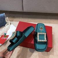 S-shoe R.o.g.e.r V.i.v.i.e.r New Summer Woman Slippers Shoes Round Head Flat-bottom Ling Rhinestone Slippers Beach Crystal Flip Flops Slides Slippers Women Summer Beach Slides Shoes Rhinestones Shoes Sandals Ladies Slides