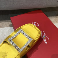 S-shoe R.o.g.e.r V.i.v.i.e.r New Summer Woman Slippers Shoes Round Head Flat-bottom Ling Rhinestone Slippers Beach Crystal Flip Flops Slides Slippers Women Summer Beach Slides Shoes Rhinestones Shoes Sandals Ladies Slides