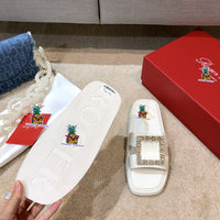 S-shoe R.o.g.e.r V.i.v.i.e.r New Summer Woman Slippers Shoes Round Head Flat-bottom Ling Rhinestone Slippers Beach Crystal Flip Flops Slides Slippers Women Summer Beach Slides Shoes Rhinestones Shoes Sandals Ladies Slides