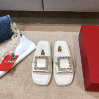 S-shoe R.o.g.e.r V.i.v.i.e.r New Summer Woman Slippers Shoes Round Head Flat-bottom Ling Rhinestone Slippers Beach Crystal Flip Flops Slides Slippers Women Summer Beach Slides Shoes Rhinestones Shoes Sandals Ladies Slides
