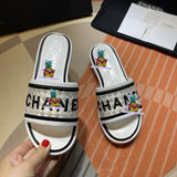 S-shoe Summer New Women's Slippers Personality Fashion Comfortable Casual Leather Flat Sandals Home Slipper Women Summer Fashion Outer Wear Flat Sandals Korean Style Versatile Soft Girl Sandals women Beach