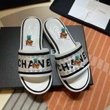 S-shoe Summer New Women's Slippers Personality Fashion Comfortable Casual Leather Flat Sandals Home Slipper Women Summer Fashion Outer Wear Flat Sandals Korean Style Versatile Soft Girl Sandals women Beach