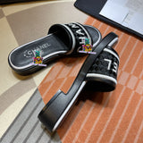 S-shoe Summer New Women's Slippers Personality Fashion Comfortable Casual Leather Flat Sandals Home Slipper Women Summer Fashion Outer Wear Flat Sandals Korean Style Versatile Soft Girl Sandals women Beach