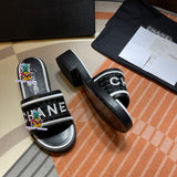 S-shoe Summer New Women's Slippers Personality Fashion Comfortable Casual Leather Flat Sandals Home Slipper Women Summer Fashion Outer Wear Flat Sandals Korean Style Versatile Soft Girl Sandals women Beach