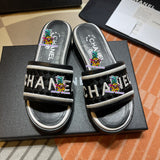 S-shoe Summer New Women's Slippers Personality Fashion Comfortable Casual Leather Flat Sandals Home Slipper Women Summer Fashion Outer Wear Flat Sandals Korean Style Versatile Soft Girl Sandals women Beach