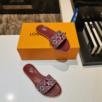 S-shoe Louis Vuitton Flat Slippers Women Non-slip Beach Shoes Casual Shoes Ladies Sandals Platform Women Shoes Summer Round Toe Outdoor Beach Dress Slippers Thick Sole
