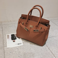 L-package 30-24-15cm Women's Padlock Handbags With Gold Hardware On Clearance whit Silk ribbon