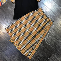 D-clothing BurberryWomen's Japan high Waisted Pleated Cosplay Costumes Skirts + black T-shirt