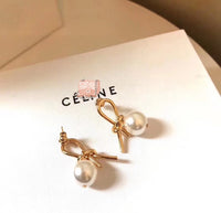 J-jewelry Celine Womens Gold Knotted Hoop Post Earrings with Pearl