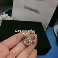 J-jewelry Chanel Fashion Lady Gold Freshwater Pearl Stud Earrings Double Sided Round White Pearl Earrings Perforated Jewelry