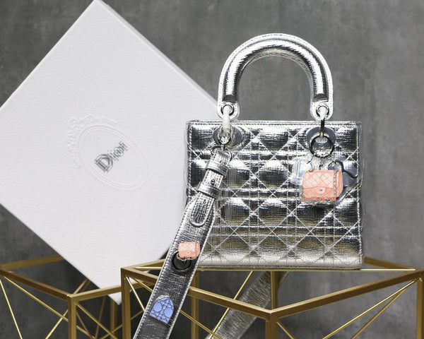 H-bag News  LADY Dior LAMBSKIN TOTE BAG Cannage 20 x 17 x 9cm