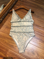 D-clothing Zimmermann Women's Ruffled One Piece Swimsuit Solid Adjustable Strap Bathing Suits Swimwear