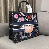H-bag Dior BOOK TOTE BAG IN EMBROIDERED CANVAS 42x32x15cm