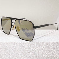 2022 Sale Women Car Driving Sunglasses For Girl Shades Party Metal Frame Fashion Weird Brand Designer Large Summer Sun Glasses