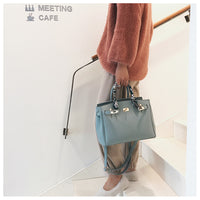L-package 30-24-15cm Women's Padlock Handbags With Gold Hardware On Clearance whit Silk ribbon