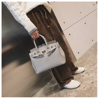 L-package 30-24-15cm Women's Padlock Handbags With Gold Hardware On Clearance whit Silk ribbon