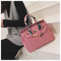 L-package 30-24-15cm Women's Padlock Handbags With Gold Hardware On Clearance whit Silk ribbon