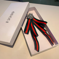 A-accessories GUCCI  Rhinestone Crystal Ribbon brooches Bow Brooch pre-Tied Bow tie