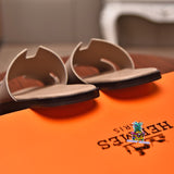 S-shoe H.e.r.m.e.s Spring Summer New Flat-bottom Wear Lazy Beach Toe Comfort Joker Slippers Women's Genuine Cow Leather Slippers Couple Indoor Non-slip Men Women Home Fashion Casual Single Shoes PVC Soft Soles