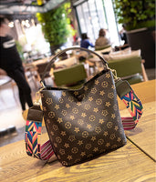 L-package 23-13.5-25cm Buckets Totes Handbag Women's casual Shoulder Bags Soft Leather Crossbody Bag