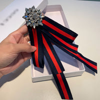 A-accessories GUCCI  Rhinestone Crystal Ribbon brooches Bow Brooch pre-Tied Bow tie