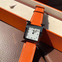 W-watch h.e.r.m.e.s Heure H watch, 21 x 21 mm White-lacquered steel watch, white-lacquered dial