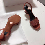 S-shoe N.E.O.U.S Summer Single Cusp Shoe Strappy Heels Solid Buckle Classics Color Block Shoes Slip-on strappy leather sandals with a geometric heel