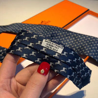 A-accessories Hermès Mens Horses Ties Self Tie Equestrian Ridding Jacquard Necktie & Pocket Square Set