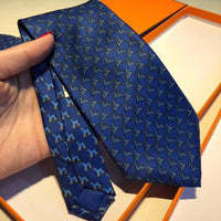 A-accessories Hermès Mens Horses Ties Self Tie Equestrian Ridding Jacquard Necktie & Pocket Square Set