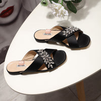 S-shoe MIU MIU New Women Casual Summer Flat Slippers Flip Flops Female Crystal Outside Shoes Girls Comfortable Woman Footwear