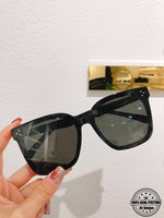 【COD/Ready Stock】S quality Gentle GM FLATBA  HER 01 black Acetate sunglasses Son Ye Jin style Oversized with Complete White Package Box Cloth Card New Style Women's Korean Version Sunglasses Ins Fashion UV400 Protection