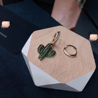 J-jewelry APM Monaco Cactus Tropical Theme Floating Charm Pendant Enamel Sequins Dangle Go ld Plated Dainty Ornament
